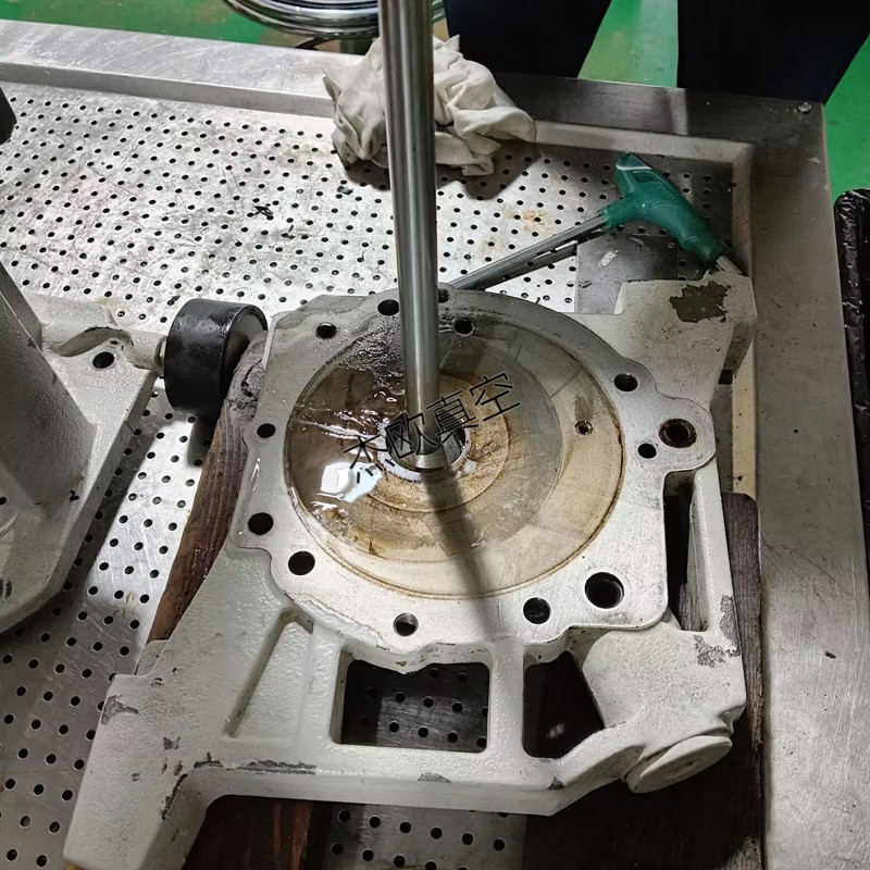 萊寶泵真空泵維修